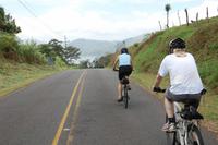 Fahrt um den Arenalsee