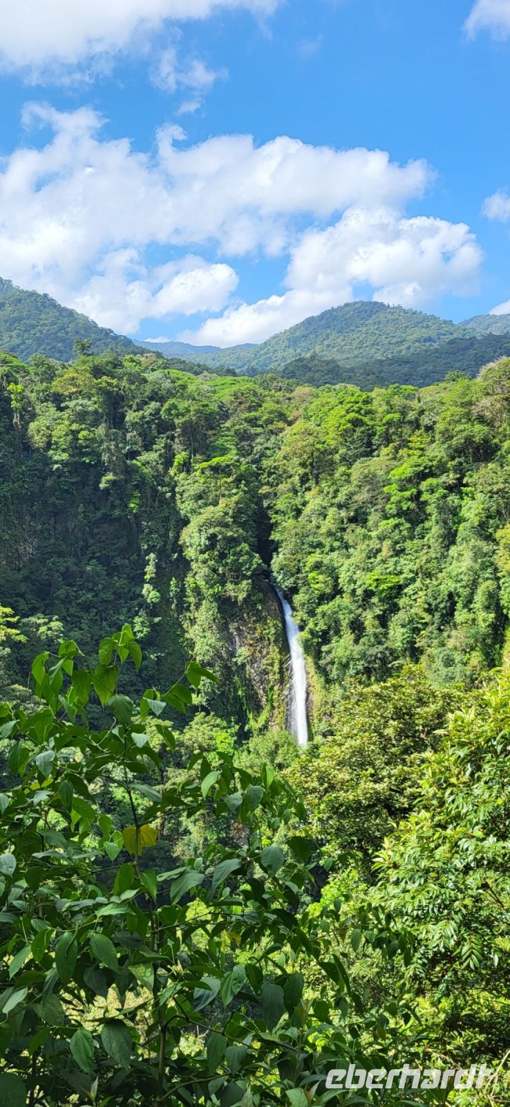 42 La Fortuna Wasserfall