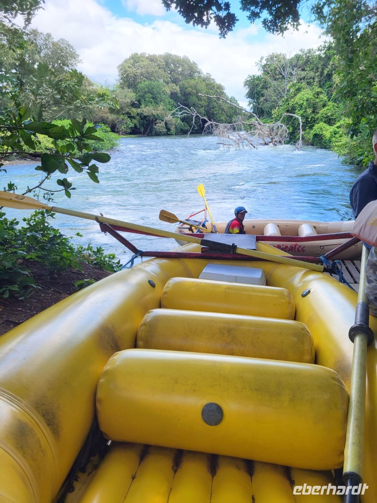 76 unsere Boote zum Rafting