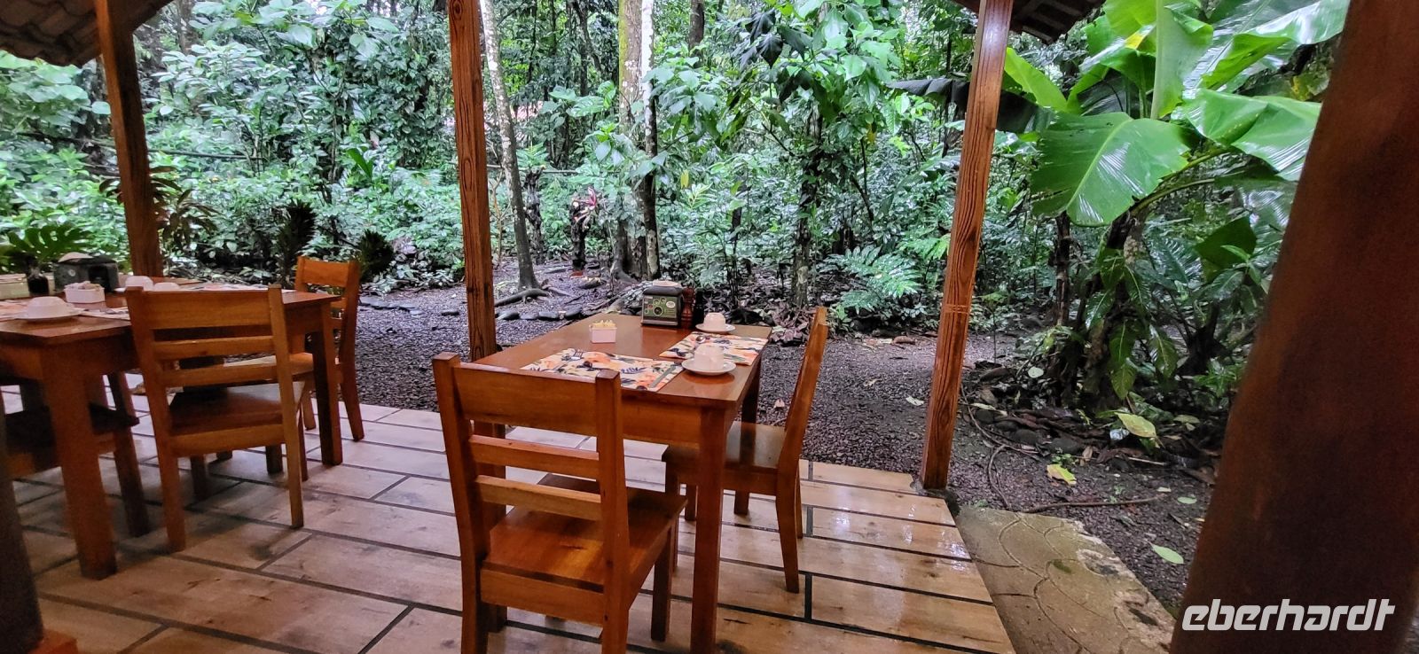 22 Frühstücksidylle in unserer Lodge