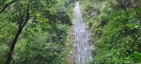 29  Wasserfall am Wegesrand