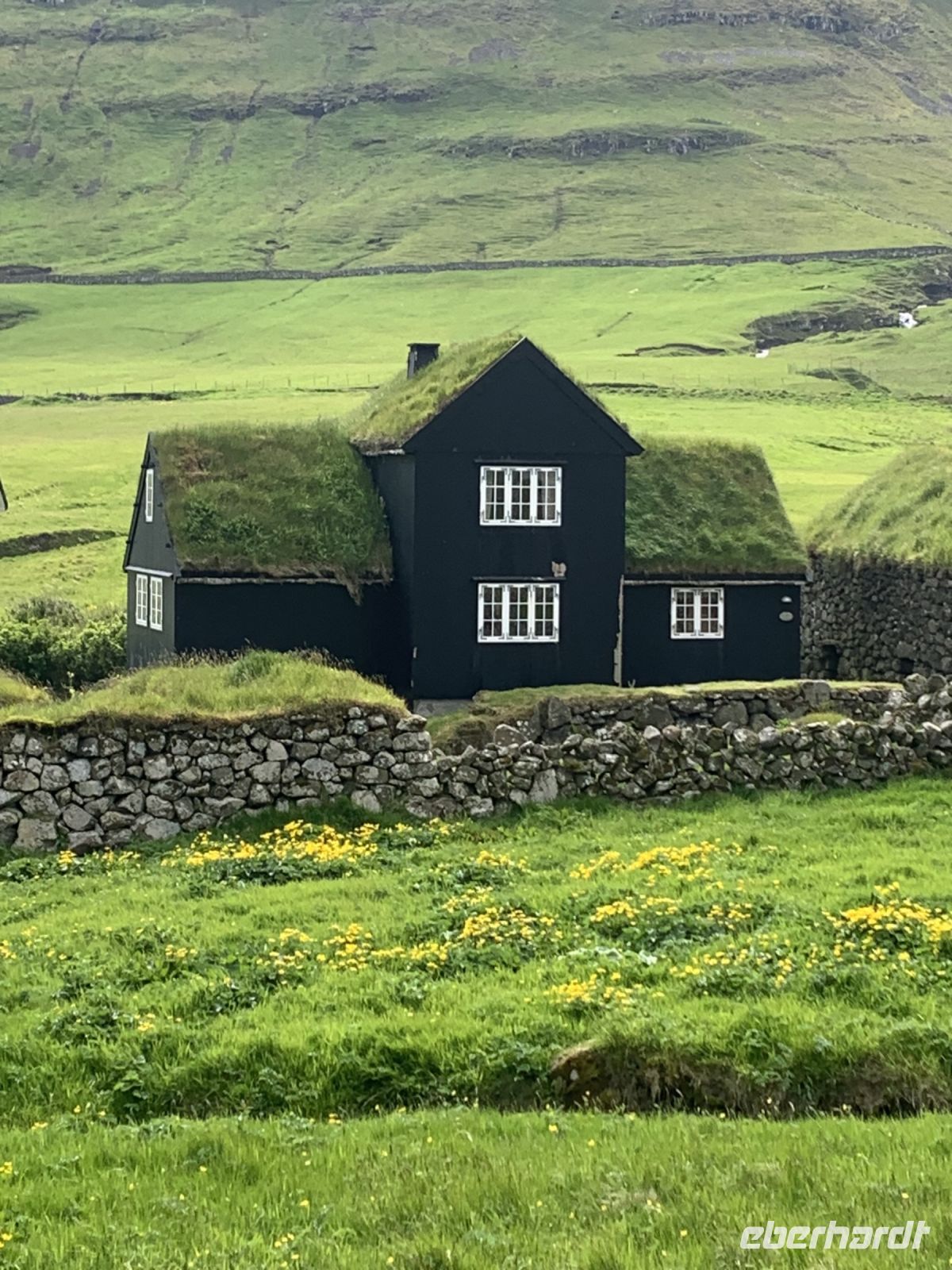 Bauernhof Husavik - Insel Sandøy - Färöer Inseln