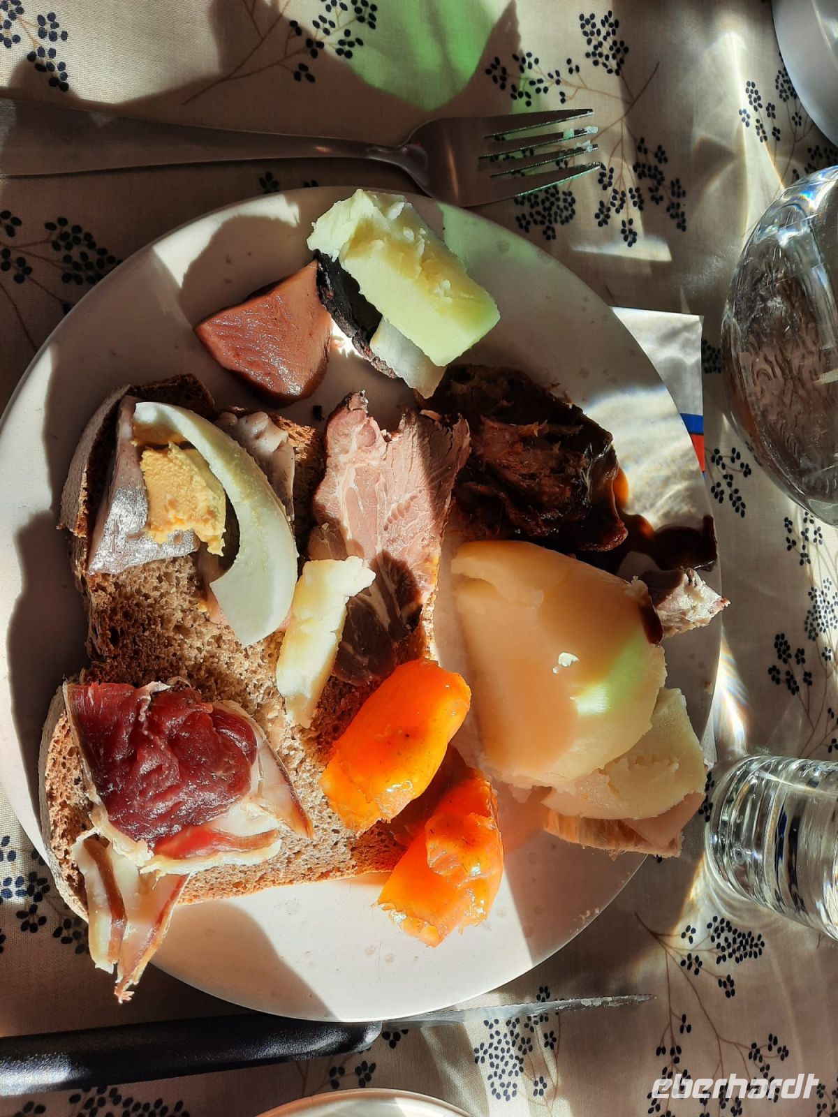 Färingische Spezialitäten - Elduvik - Insel Eysturoy - Färöer Inseln