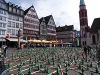 Römer - Ampelmännchen-Kunstinstalation