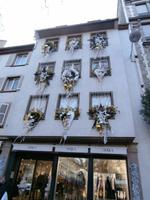 unterwegs in Strassburg -  weihnachtlich gemückte Häuser
