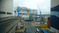Papenburg Meyer Werft, ein Mittelteil eines Schiffes, welches gerade gebaut wird