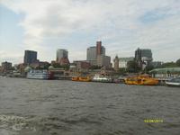 Blick zu den Landungsbrücken 