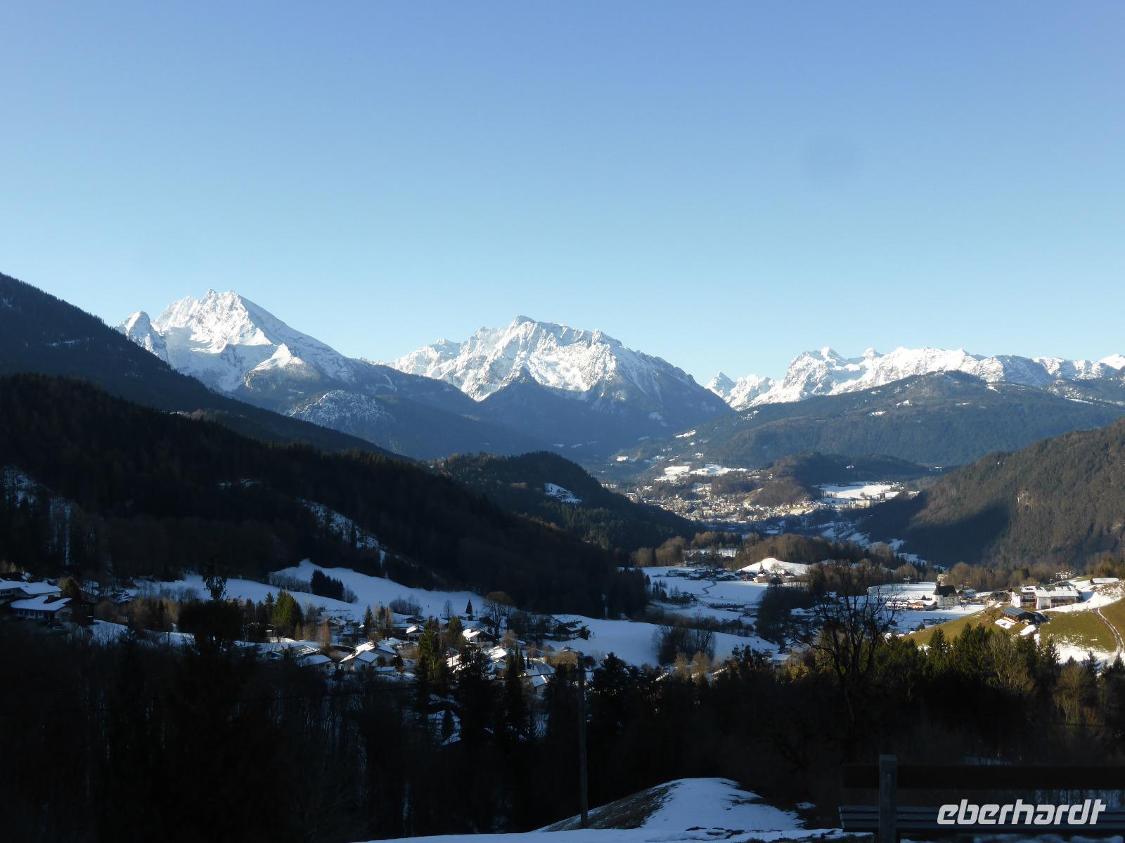 Roßfeldhöhenstrasse - Blick zum Watzmann, Hochkalter und Reiteralpe
