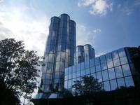 Glastürme der Brauerei in Jever