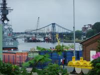 Blick zur Kaiser-Wilhelm-Brücke in Wilhelmshaven