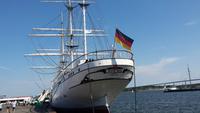 Gorch Fock im Hafen von Stralsund