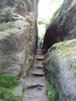 Aufstieg zum Burgberg Oybin durch die 