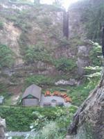 Schwarzes Loch bei den Jonsdorfer Mühlsteinbrüchen 