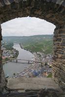 Burg Landshut: Blick auf das Moseltal 