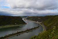 142 Blick vom Loreleyfelsen
