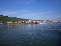 Unser Schiff verläßt Rüdesheim in Richtung Koblenz