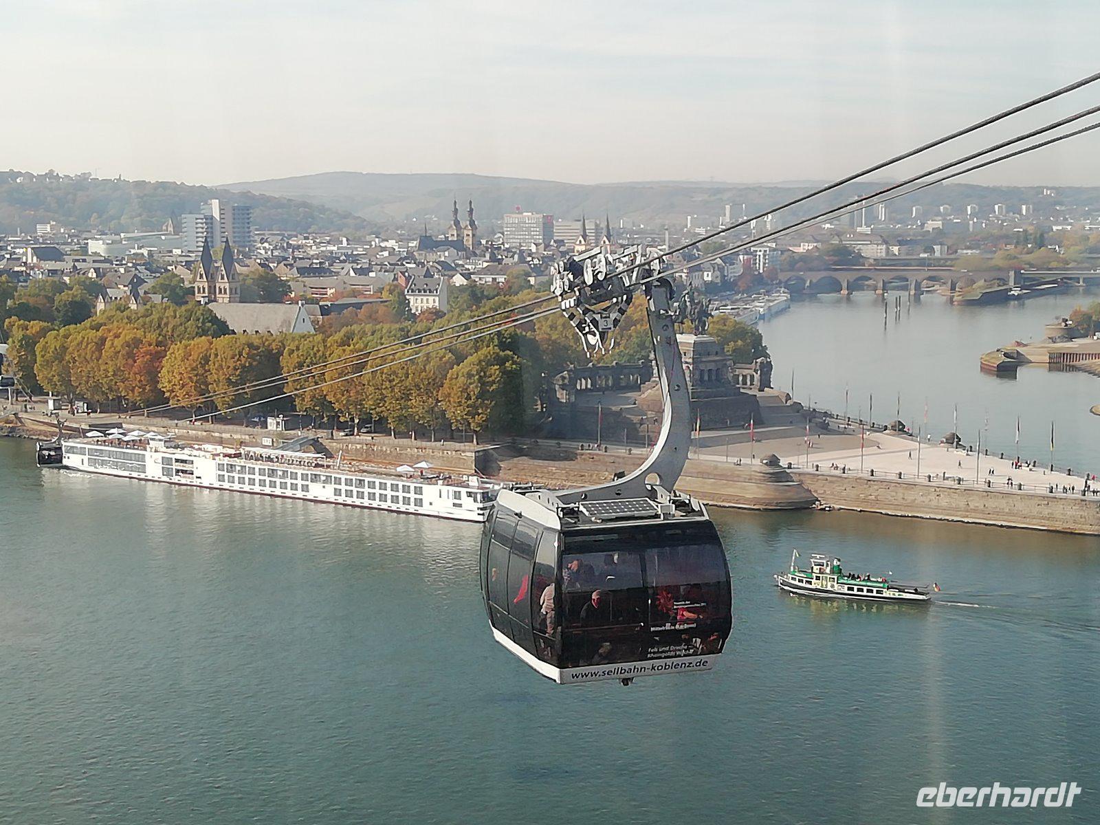 Mit der Seilbahn geht es wieder hinunter