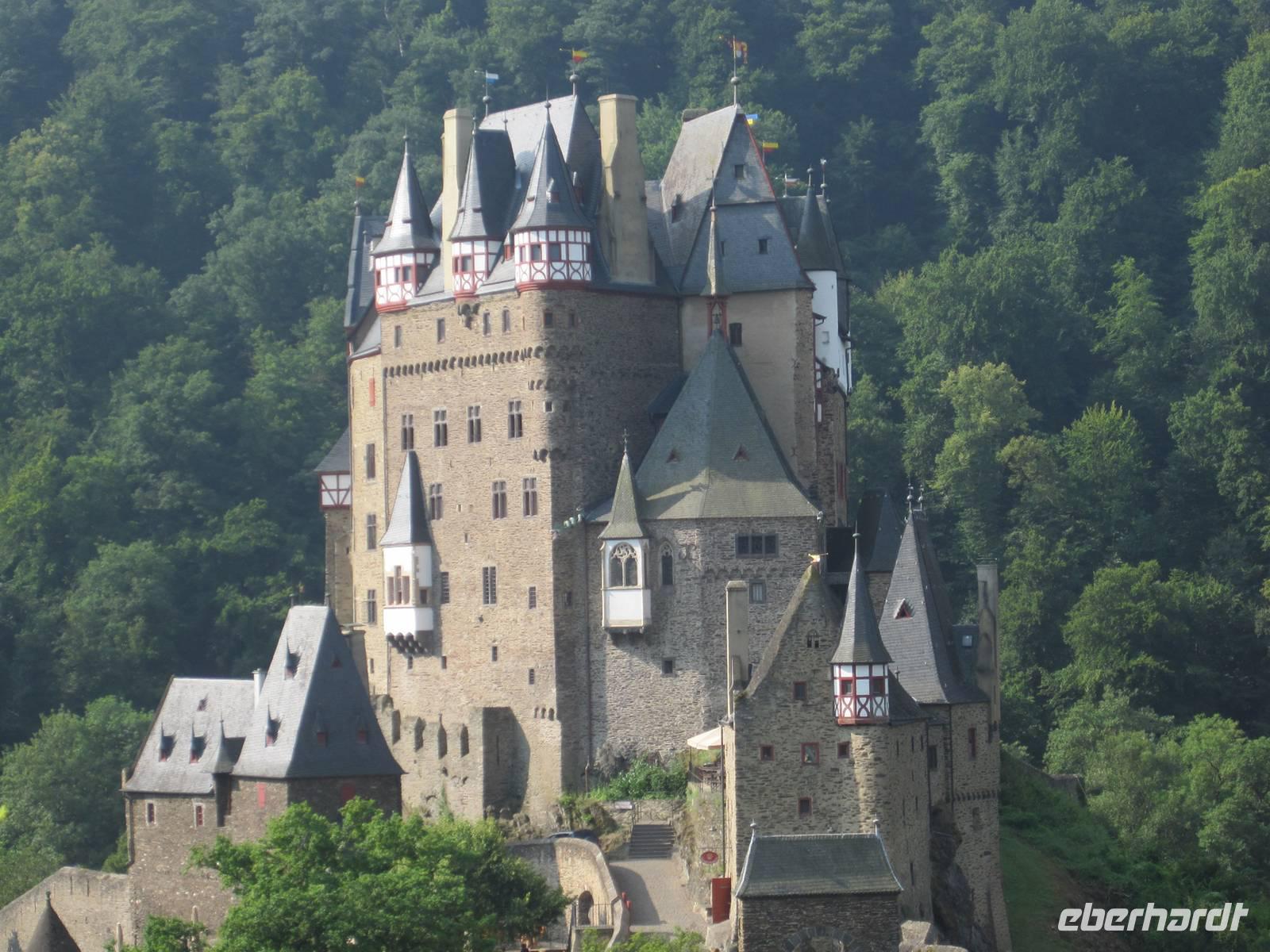 Burg Eltz vom Osten