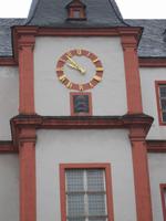 Turmuhr zu Koblenz mit Figur rollendes Auge