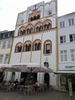 Dreikönigenhaus“, mittelalterliches Wohngebäude