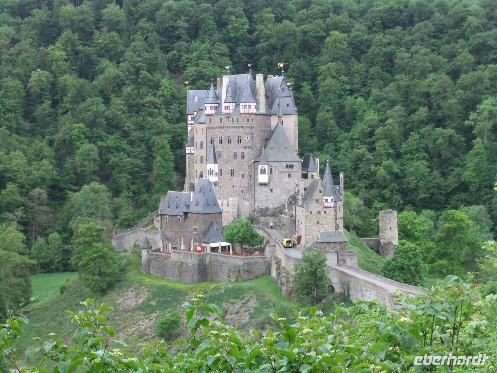 Blick zum Burg Eltz
