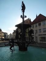 Der hl. Theodul am Marktbrunnen von Ehingen.