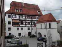 Blick auf den Marchtaler Hof (1492) aus dem Hotelzimmer