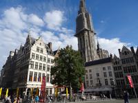Antwerpen - Grote Markt, Blick auf die Kathedrale