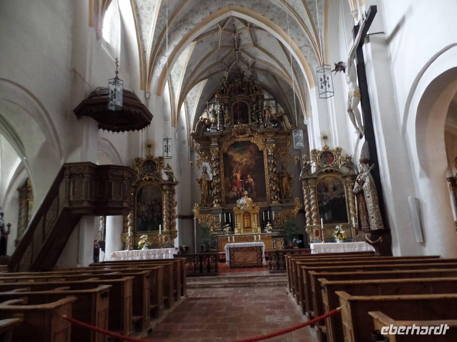 Blick ins Münster auf der Fraueninsel