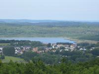 Blick vom Aussichtsturm auf den Schmachter See in Binz