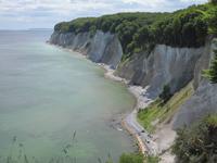 Blick vom Hochuferweg auf die Kreidefelsen 