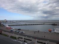 Blick von der Brücke auf den Hafen von Sassnitz