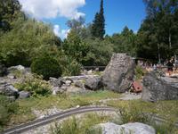 Auch ein ICE fährt auf dieser Anlage