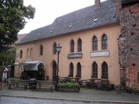 wo gibs denn das? Kirche als urige Kneipe...