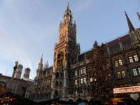 München - Rathaus mit Weihnachtsbaum