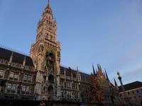 München - Rathaus mit Weihnachtsbaum