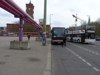 unser Bus vorm Roten Rathaus