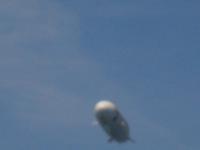 Erneut überfliegt uns ein Zeppelin