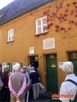 Fuggerei. Hier lebte Mozarts Großvater