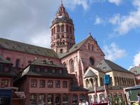 Mainz, Altstadt, Blick auf den Dom St. Martin und St. Stephan