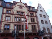 Mainz,  barocke Domhäuser am Markt