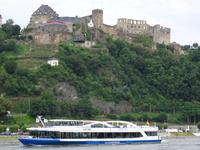 Rhein , Blick auf die Burg 
