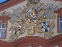 Das Wappen der Fam. Bernadotte am Schloß