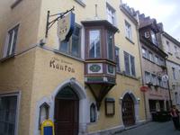 Szene in einer Gasse der Stadt