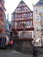 Michaelsbrunnen und Markt, Bernkastel-Kues