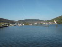 Mosel, Schleuse bei Zeltingen