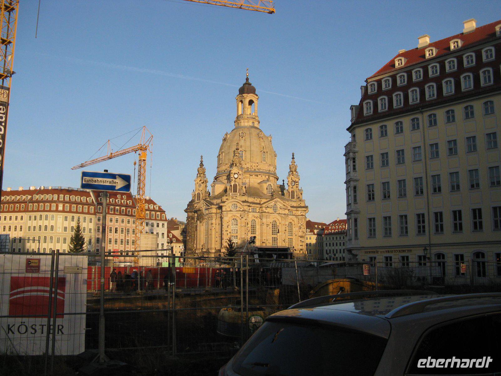 Frauenkirche im Wintersonnenlicht