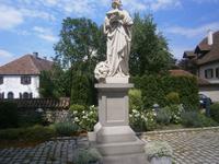 Statue des Markus vor dem Münster