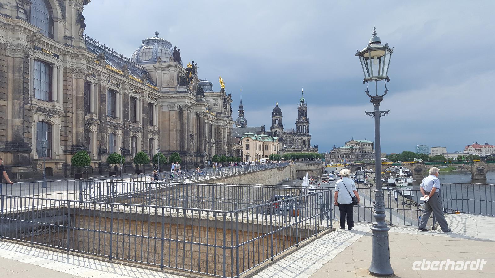 Spaziergang auf der Brühlschen Terrasse Dresden