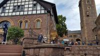 Im Burghof der Wartburg